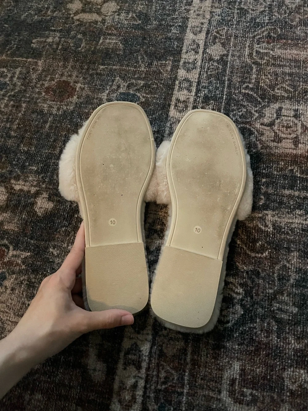 Tory Burch double t shearling slides size 10 women’s